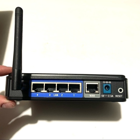 D-Link Wireless G Router WBR 1310 Black - Picture 4 of 11